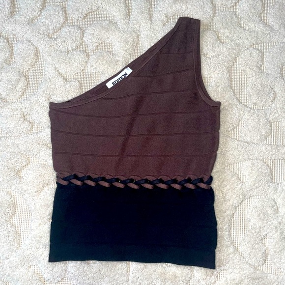 Limited Edition Body Contour Braided Color Block One Shoulder Sweater Tank - Picture 4 of 7